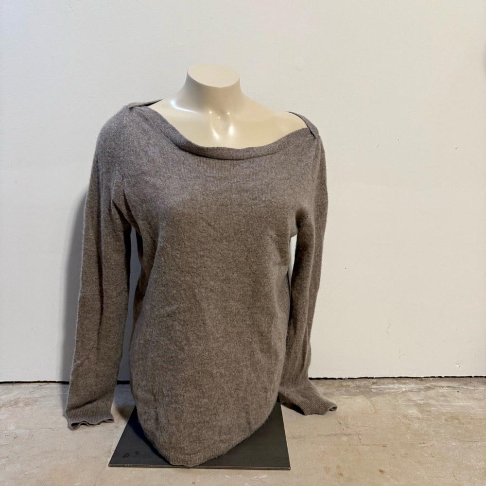 Tahari Cashmere Cozy Brown Sweater